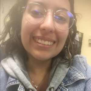 Meet your Posher, Bella